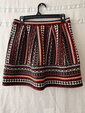 Xhilaration size  M Tribal Print Mini Skirt Boho Aztec Elastic Back Lined(A530)